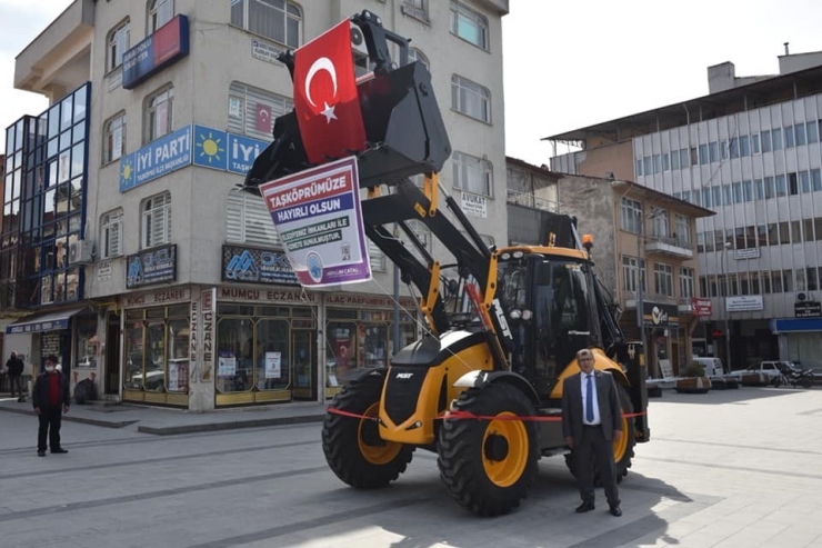 Taşköprü Belediyesi Makine Parkı’nı Güçlendiriyor