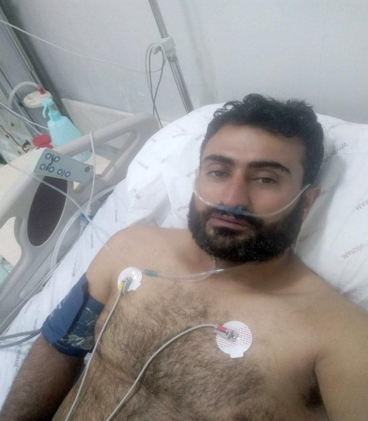 Korona Virüse Yolda Yakalanan Tır Şoförü: "Ben Kefeni Yırttım, Lütfen Evinizde Kalın"