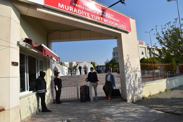 Manisa’da Karantinadaki 318 Kişi Memleketlerine Gönderildi