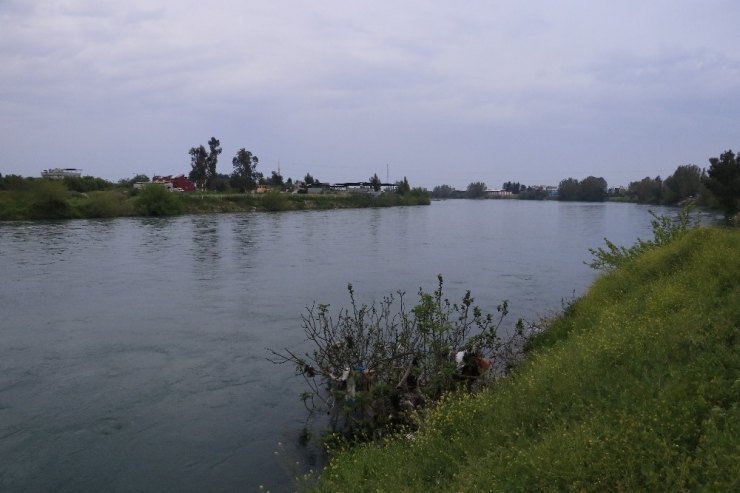 Girdiği Nehirde Akıntıya Kapılıp Kayboldu