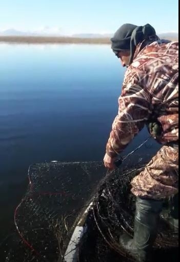 Göle Kaçak Bırakılan 2 Bin 550 Metre Ağ Ele Geçirildi