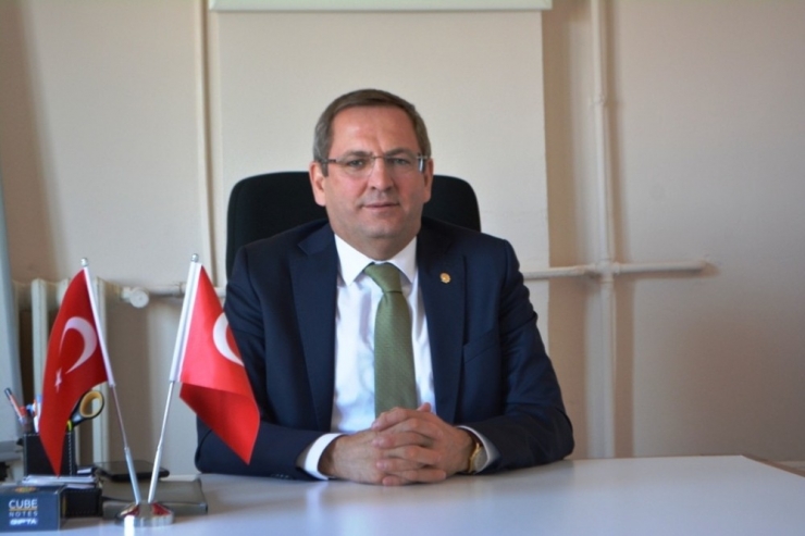 Yıllarca Gecikmeli Aldıkları Maaşları Artık 2 Gün Öncesinde Hesaplarına Yatıyor