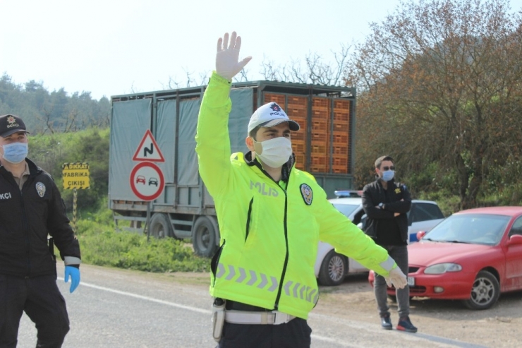 Osmaneli’nin 3 Ayrı İlçe Girişinde Korona Virüs Kontrol Ve Denetimleri Sürüyor