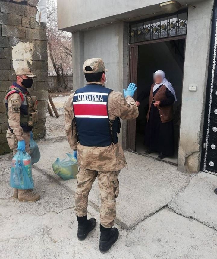 Bitlis’te 3 Köy Ve 9 Apartmandaki Karantina Sona Erdi