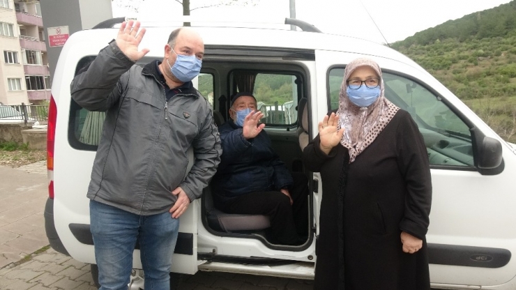 Korona Virüsle Mücadelede Hüzün Ve Sevinç Bir Arada