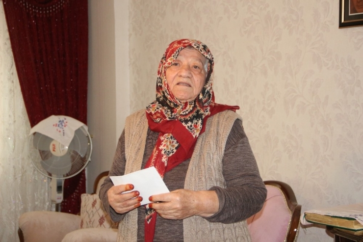 80 Yaşındaki Kınalı Ellerden Devlete Duygulandıran Destek