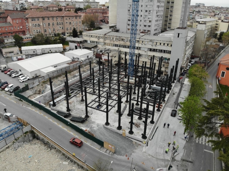 İstanbul Tıp Fakültesi’nde Yeni Binaların Yapımı Devam Ediyor