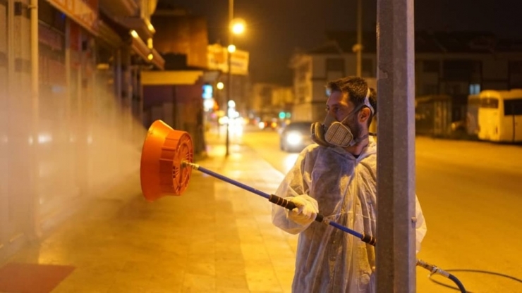 Gece-gündüz Dezenfekte Devam Ediyor