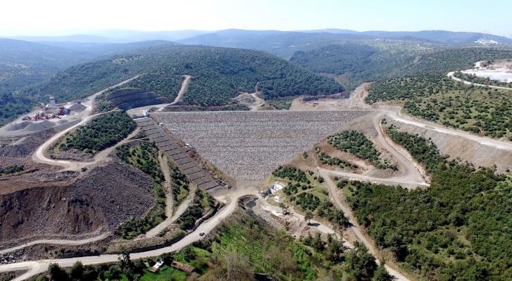 İzmir’deki Dev Barajın Gövdesi Tamamlandı