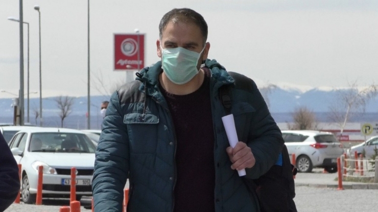 Kars’ta Koronavirüs Tedavisi Tamamlanan Hasta Taburcu Oldu