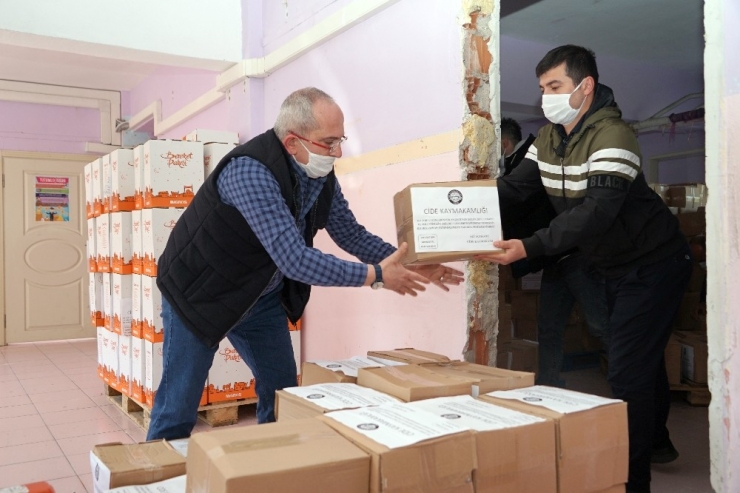 Kastamonu’da 4 Bin Haneye Yardım Kolisi Ulaştırıldı