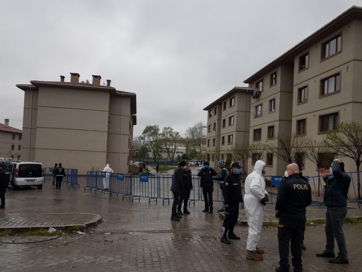 Sapanca’da 5 Apartman Karantinaya Alındı