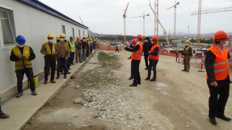 Başkan Sebahattin Ceyhun: "Hastane İnşaatımız Hızla İlerliyor"