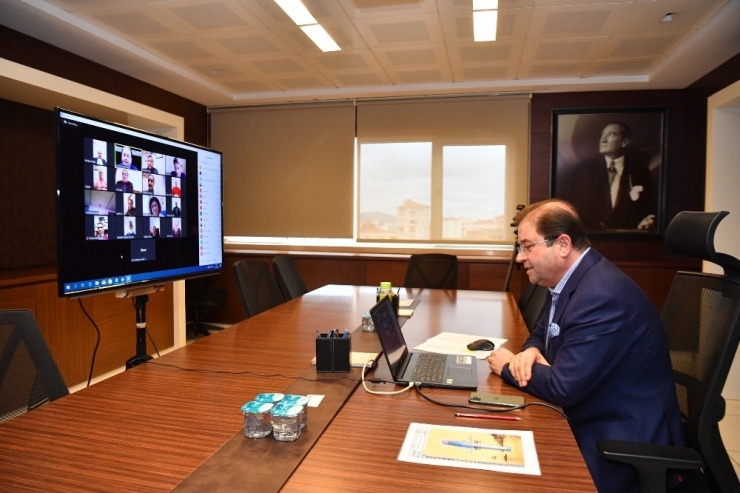 Başkan Ali Kılıç Muhtarlarla Telekonferans Yaptı