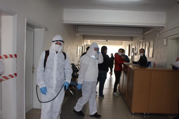 Maske Ve Bonenin Ardından Şimdi De İlaçlama Tulumları Üretiyorlar