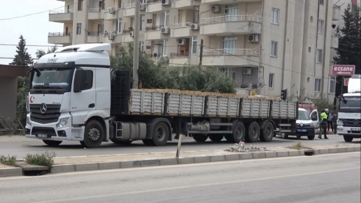 Tırın Çarptığı Yaya Hayatını Kaybetti