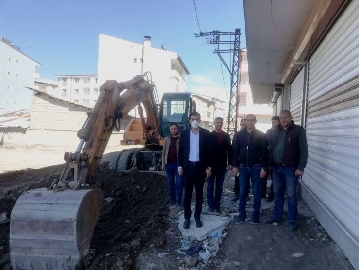 Bulanık Belediyesinden Yol Yapım Çalışması