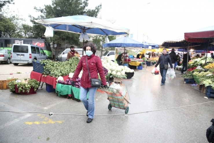 Nilüfer’de Pazarlar Hafta İçine Taşındı