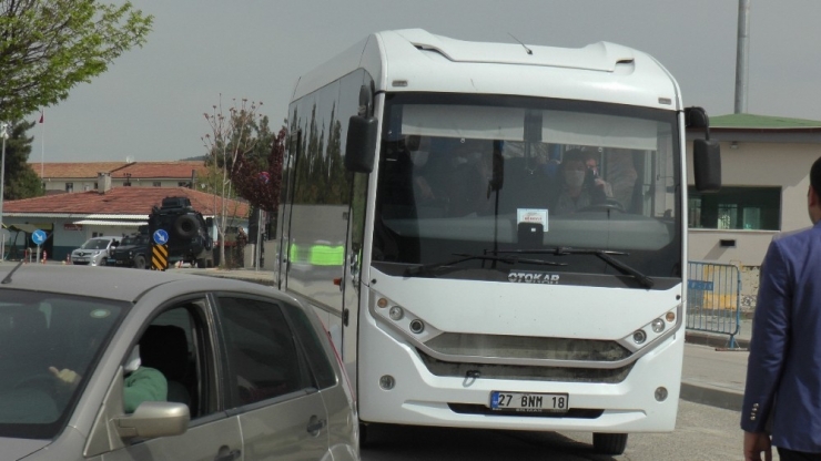 Gaziantep’te Hükümlüler Tahliye Edilmeye Başlandı