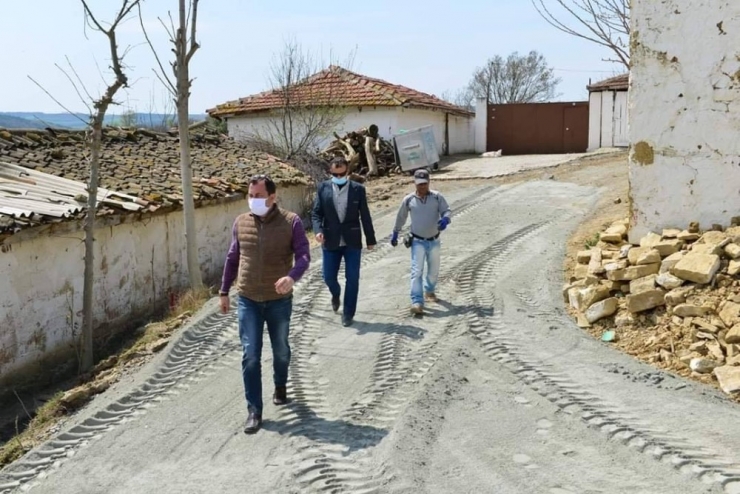 Başkan Yüksel Kırsal Mahallelerdeki Çalışmaları Yerinde İnceledi