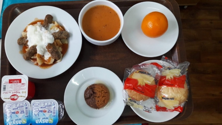 Bursa’da Sağlıkçılara Zengin Menü