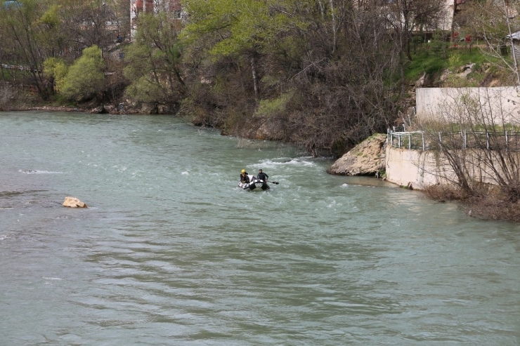 Kayıp Uzman Çavuş Güneş’i Arama Çalışmaları Sürüyor
