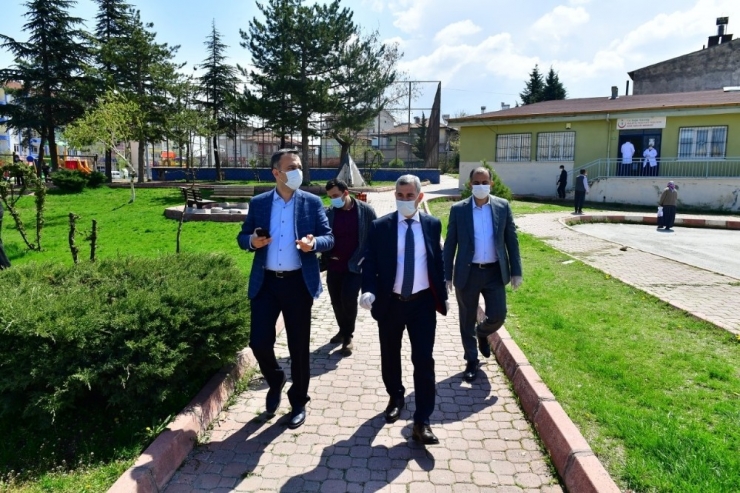 Yeşiltepe Sosyal Tesisleri Ve Halı Saha Yapılıyor