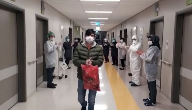 Yozgat’ta Virüsü Yenen Hastalar Alkışlar Arasında Taburcu Edildi