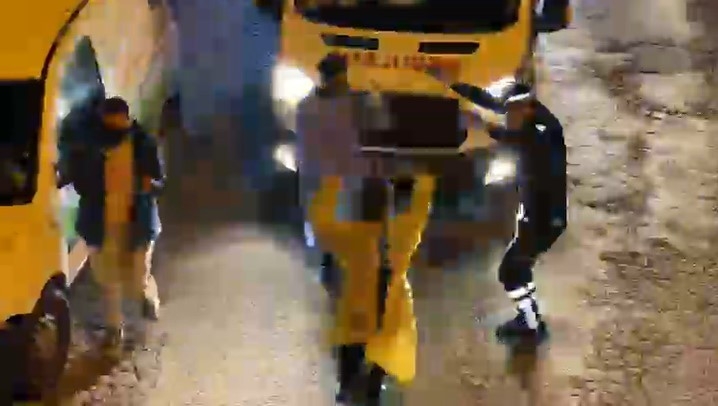 Alanya’da Seyyar Konserle Vatandaşlar Moral Depoladı