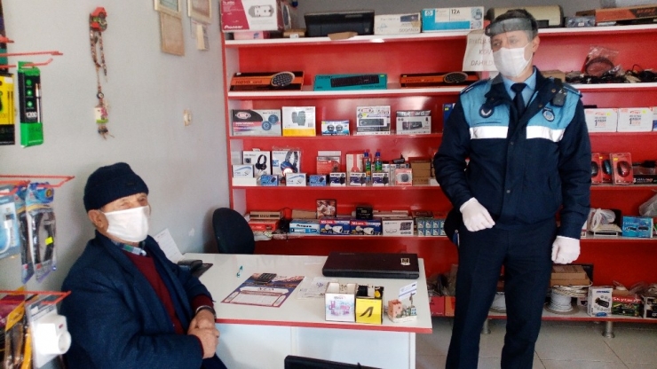 ‘Bir Şey Olmaz’ Lafına Bakıp Sokağa Çıktı, Ceza Kesilince Pişman Oldu