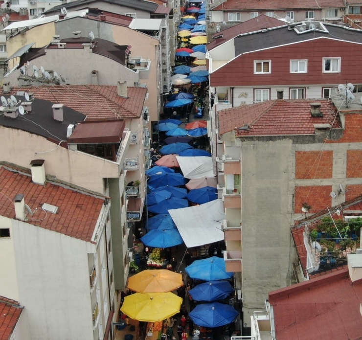 Semt Pazarlarında Sosyal Mesafe Tehlikesi