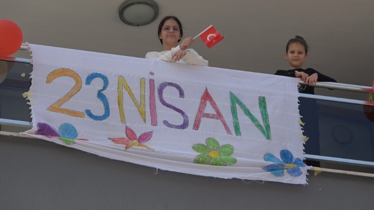 Korona Virüs Çocukların 23 Nisan Coşkusuna Engel Olamadı