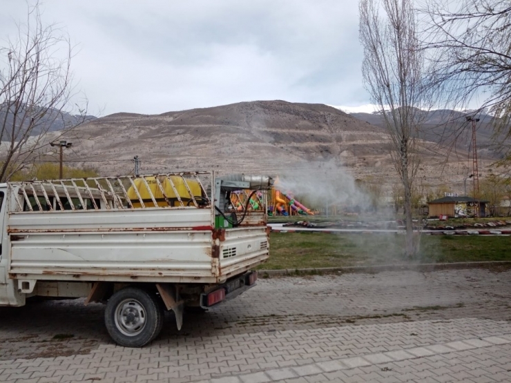 Erzincan’da Sinek Ve Haşerelere Karşı Larvasit İlaçlama Faaliyetleri Başladı