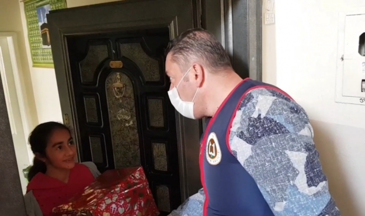 Ebrar’ın Test Ve Kitap İsteğini Vefa Sosyal Destek Grubu Gerçekleştirdi