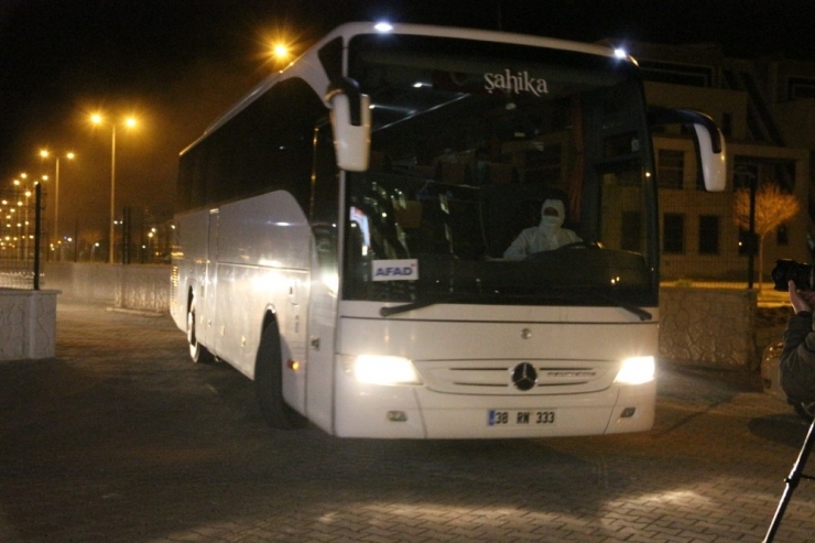 Irak’tan Getirilen 239 İşçi Nevşehir’de Karantinaya Alındı