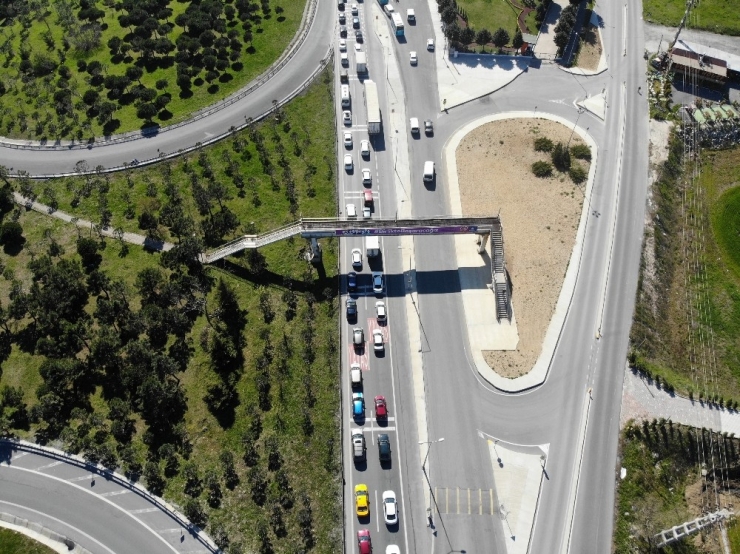 İstanbul Trafiği Sokağa Çıkma Yasağı Öncesi Kilitlendi