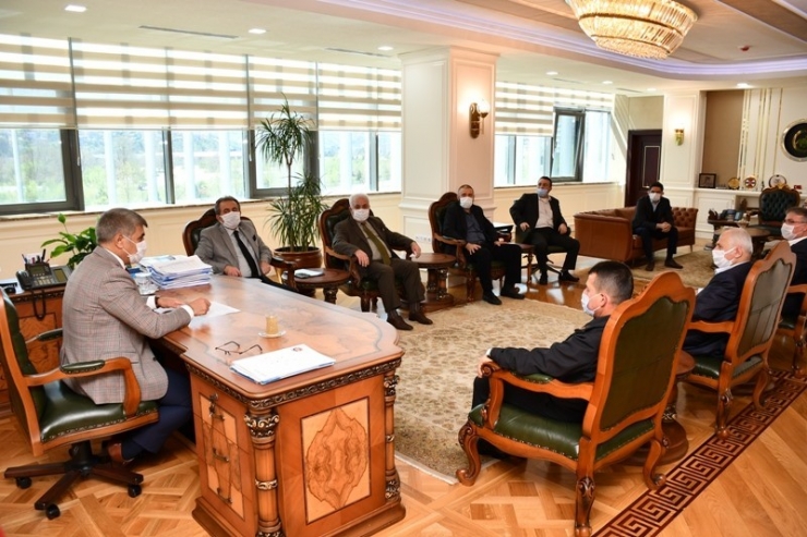 Haddeciler Vatandaşların İhtiyaçlarına Destek Verecek