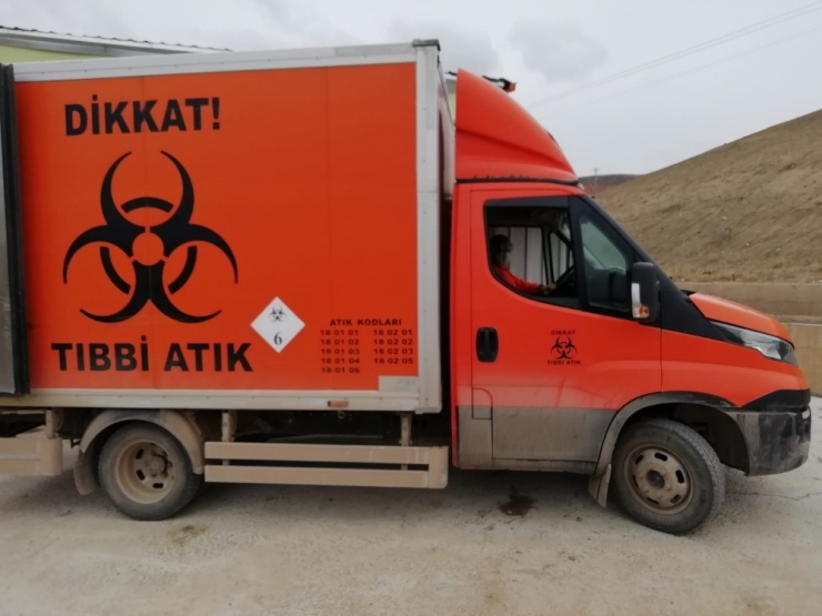 Tıbbi Atıklar Özenle Sterilize Ediliyor