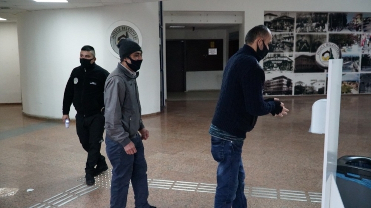 Belediye’ye Girişlerde Ateş Ölçer Cihazlar Devrede