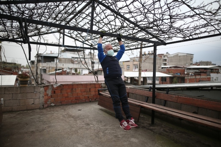 Kronik Kalp Hastası Yaşlı Maratoncu Korona Virüsünü Yendi