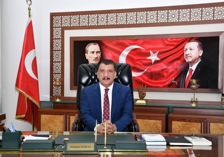 Belediye Başkanları Özal Ve Fendoğlu’nu Andı