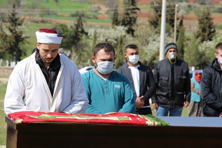 Atina’da Öldürülen Tır Şoförü Memleketi Manisa’da Toprağa Verildi
