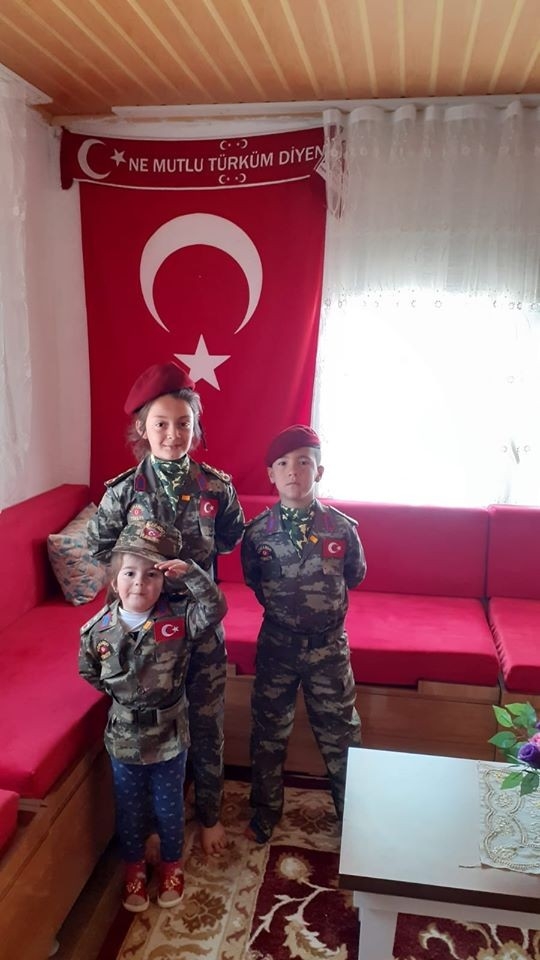 Jandarma Çocukları Sevindirdi