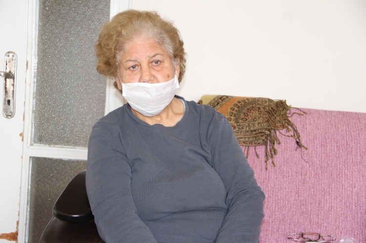 Yaşlı Kadına Öyle Şeyler Söylediler Ki, Bütün Varlığını Elinden Aldılar