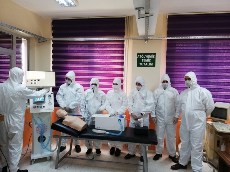Hatay’da Teknik Lisede Solunum Cihazı Üretildi