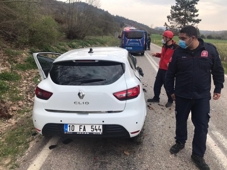 Sındırgı’da Trafik Kazası 3 Yaralı