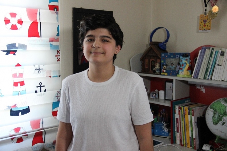 23 Nisan’ı ’100. Yıl Anı Defteri’ İle Evde Kutlama