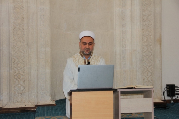 Müftü Cuma Vaazını Sosyal Medya Üzerinden Verdi