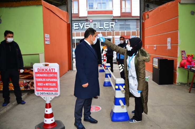 Vali Mustafa Masatlı, Korona Virüs Tedbirleri Kapsamında Kapalı Halk Pazarını Denetledi