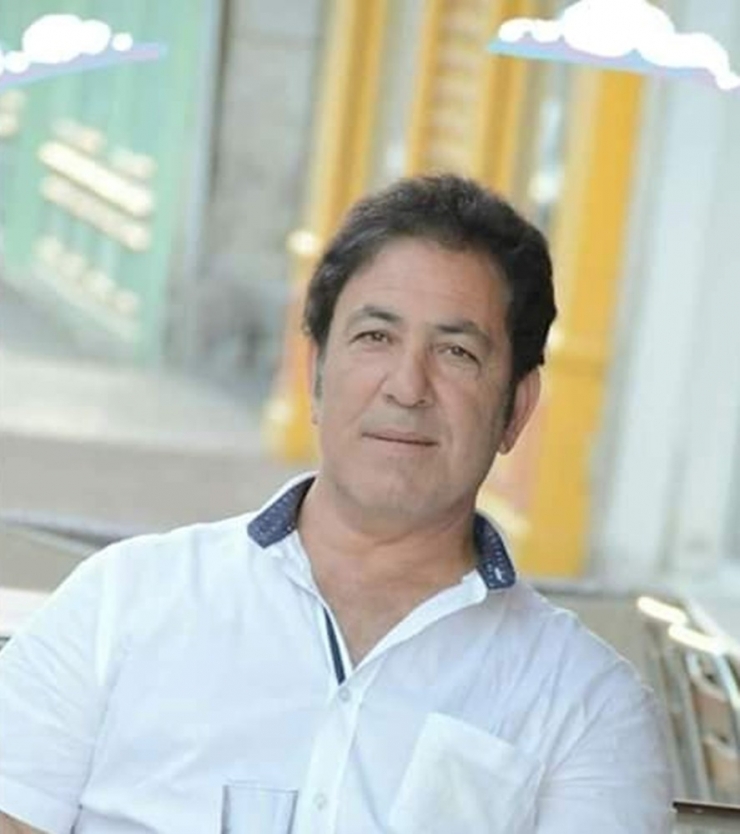 Fransa’da Korona Virüsten Ölen İlk Türk’ün Kuzeni Türkiye’de Toprağa Verildi